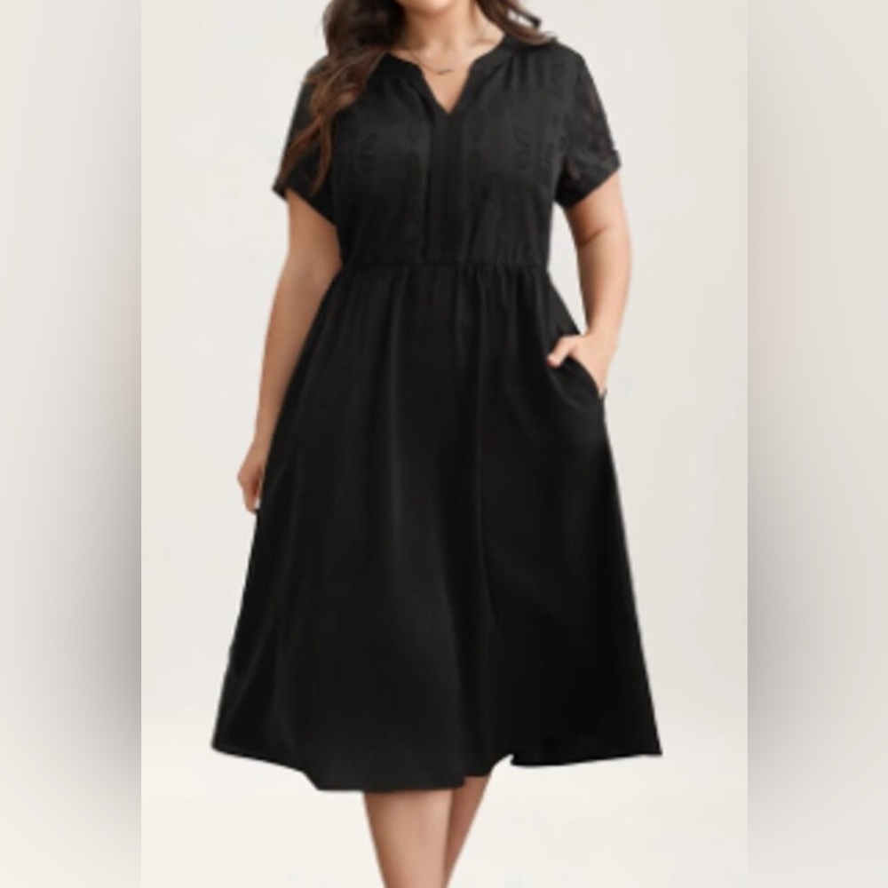 BLOOMCHIC size 12  Black Sheer Back Textured Cut-Out Midi Dress NTW